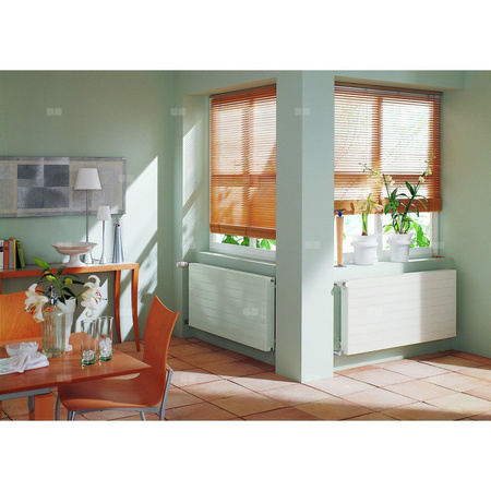 Grzejnik płytowy typ 11 KERMI HHN, z osłonami wym. 770 x 2800 mm, kolor biały, moc 3466 W