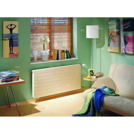 Grzejnik płytowy typ 11 KERMI HHN, z osłonami wym. 770 x 2800 mm, kolor biały, moc 2604 W