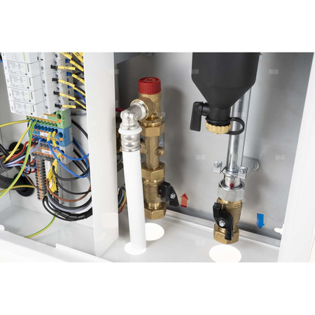 Moduł hydrauliczny do pomp ciepła AMB 760, z grzałką przepływową 6 kW, zaworem przełączającym USV, separatorem zanieczyszczeń ADS 160, przyłącza G1''