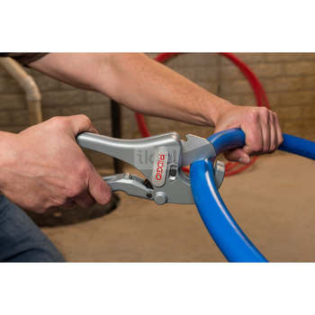 Obcinak grzechotkowy 1442N do rur z tworzywa sztucznego 3 - 42 mm