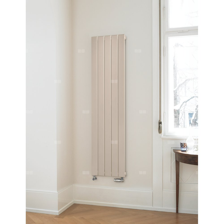 Grzejnik żeberkowy ZEHNDER Roda 370 x 1800 mm, kolor white quartz, moc 320 W