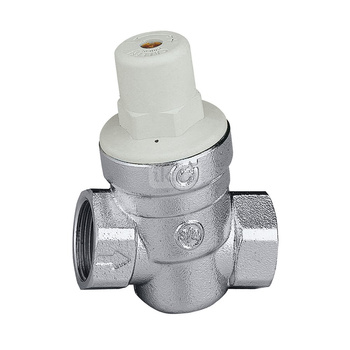 Regulator ciśnienia CALEFFI 5330, GW 3/4'', 16 bar, wersja skośna