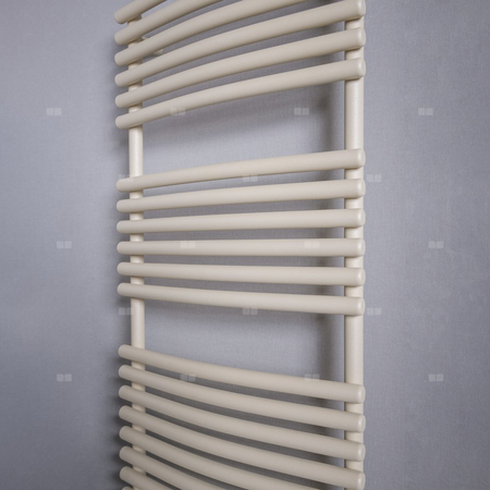 Grzejnik drabinkowy ZEHNDER Ovida Bow, wym. 1196 x 747 mm, kolor biały RAL9016, moc 870W